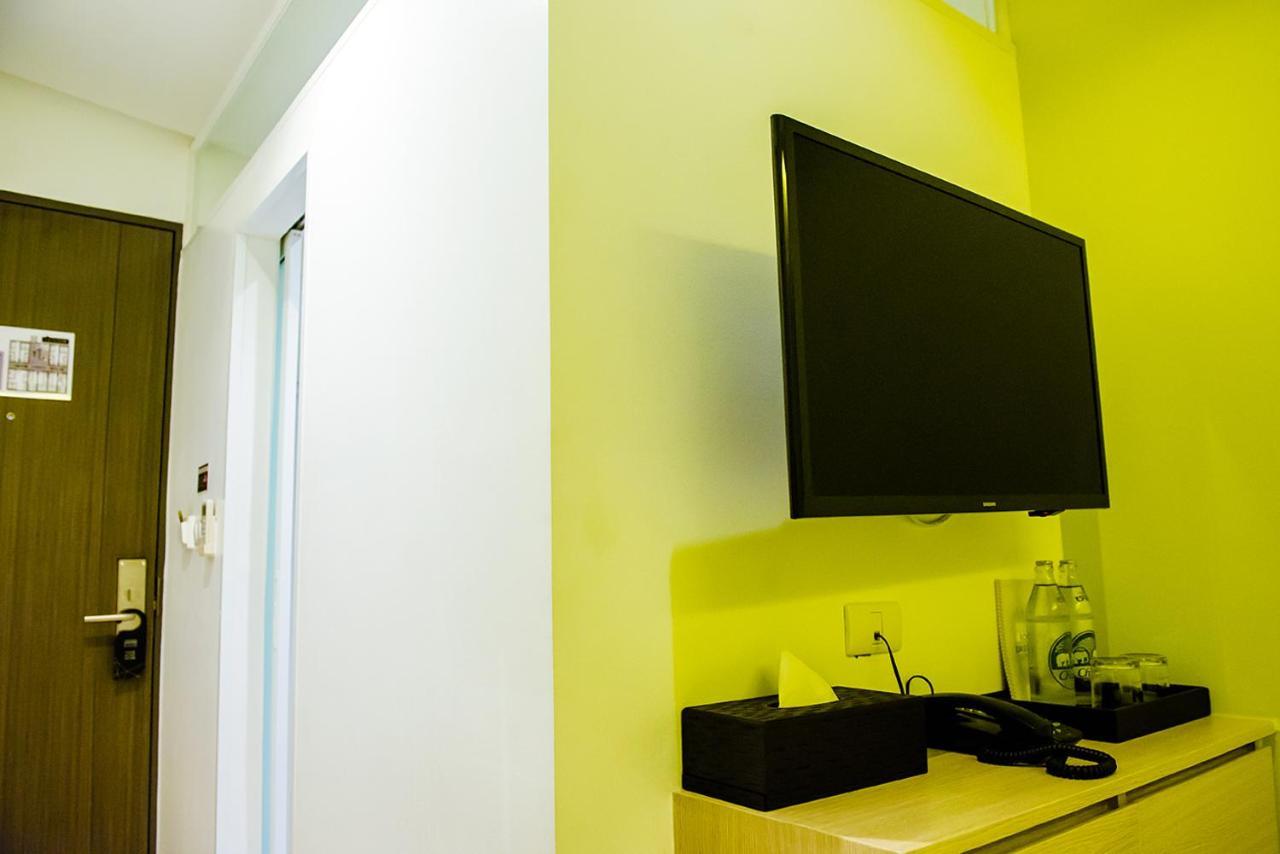 Gn Luxury Hostel Бангкок Экстерьер фото
