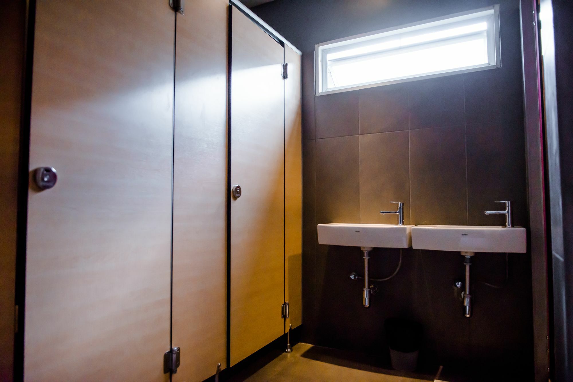 Gn Luxury Hostel Бангкок Экстерьер фото